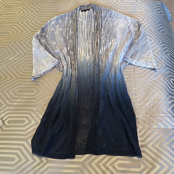 Size L. Multi Blue Colored Light Sweater/Cover Up - Picture 4 of 6